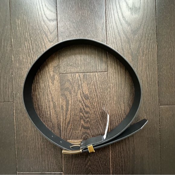 Kurt Geiger London 30mm Padlock Keeper Leather Belt - Size Small / Medium - Picture 12 of 12